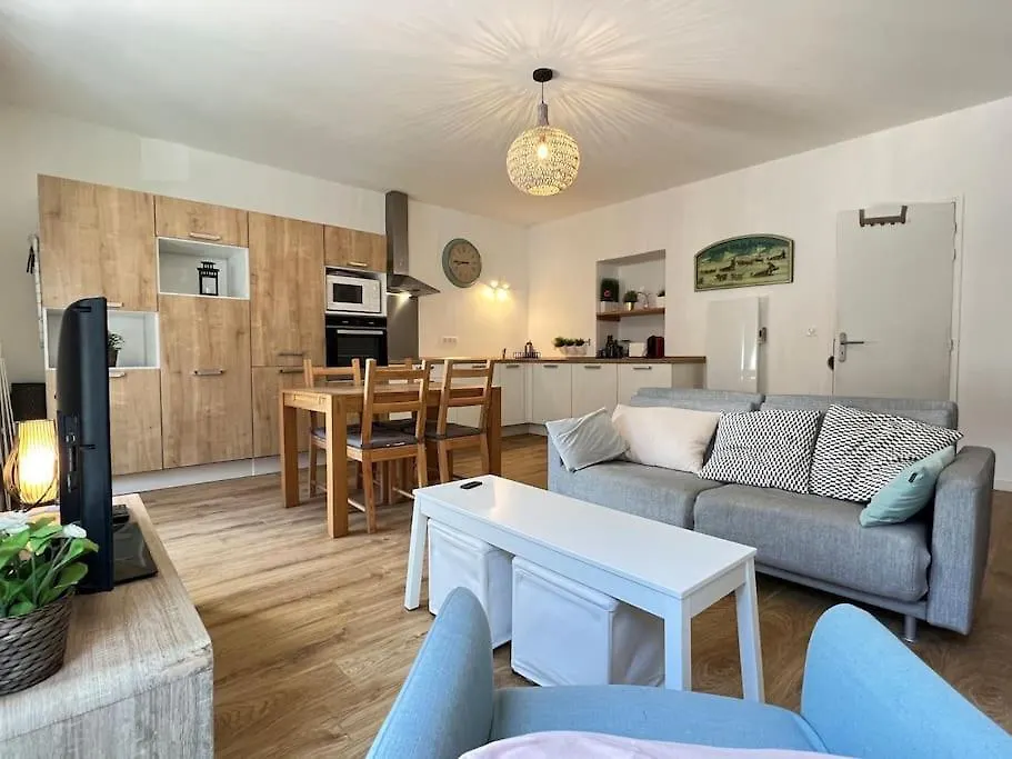 Апартаменты Haut Du Village, T2 + Alcove 5P. Котре Франция